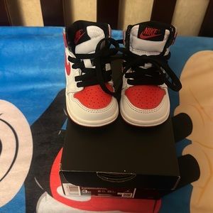 JORDAN 1s